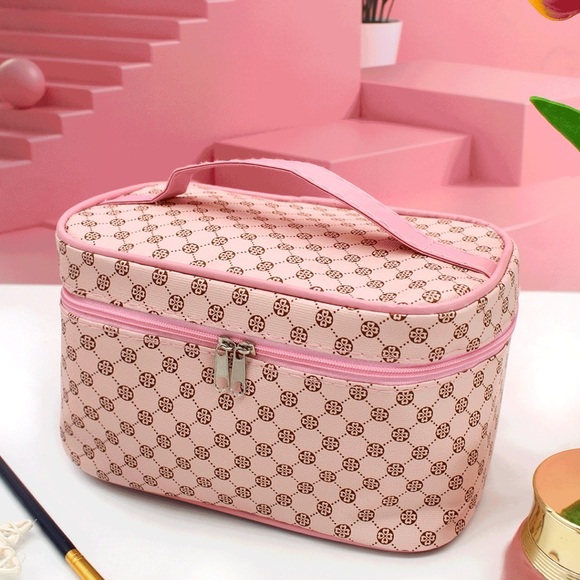 Pink Design Fashion Inspired Cosmetic Travel Makeup Bag, NWT - Picture 2 of 5